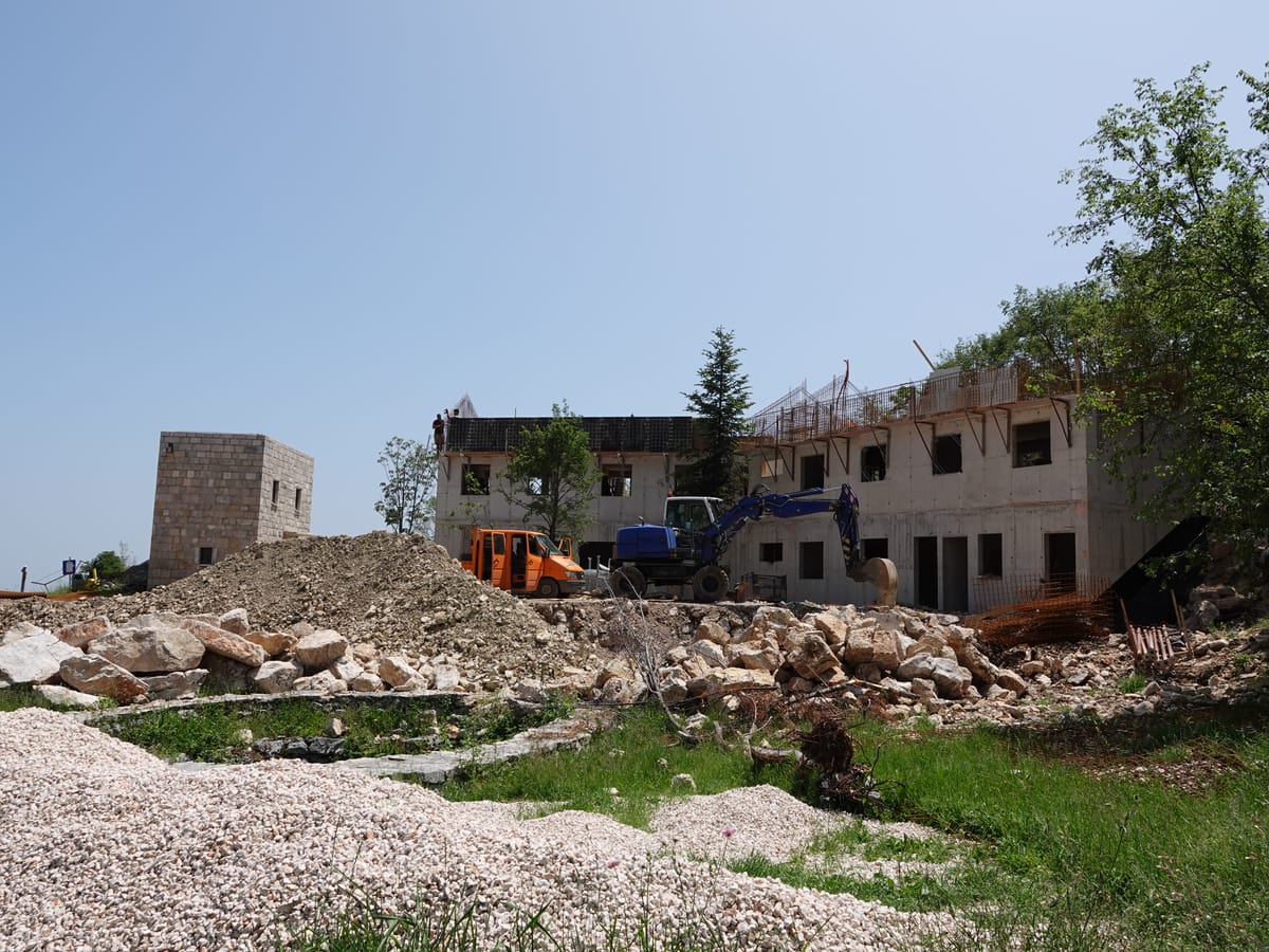 Radovi na Planinarskom domu na Kaocima teku prema planu