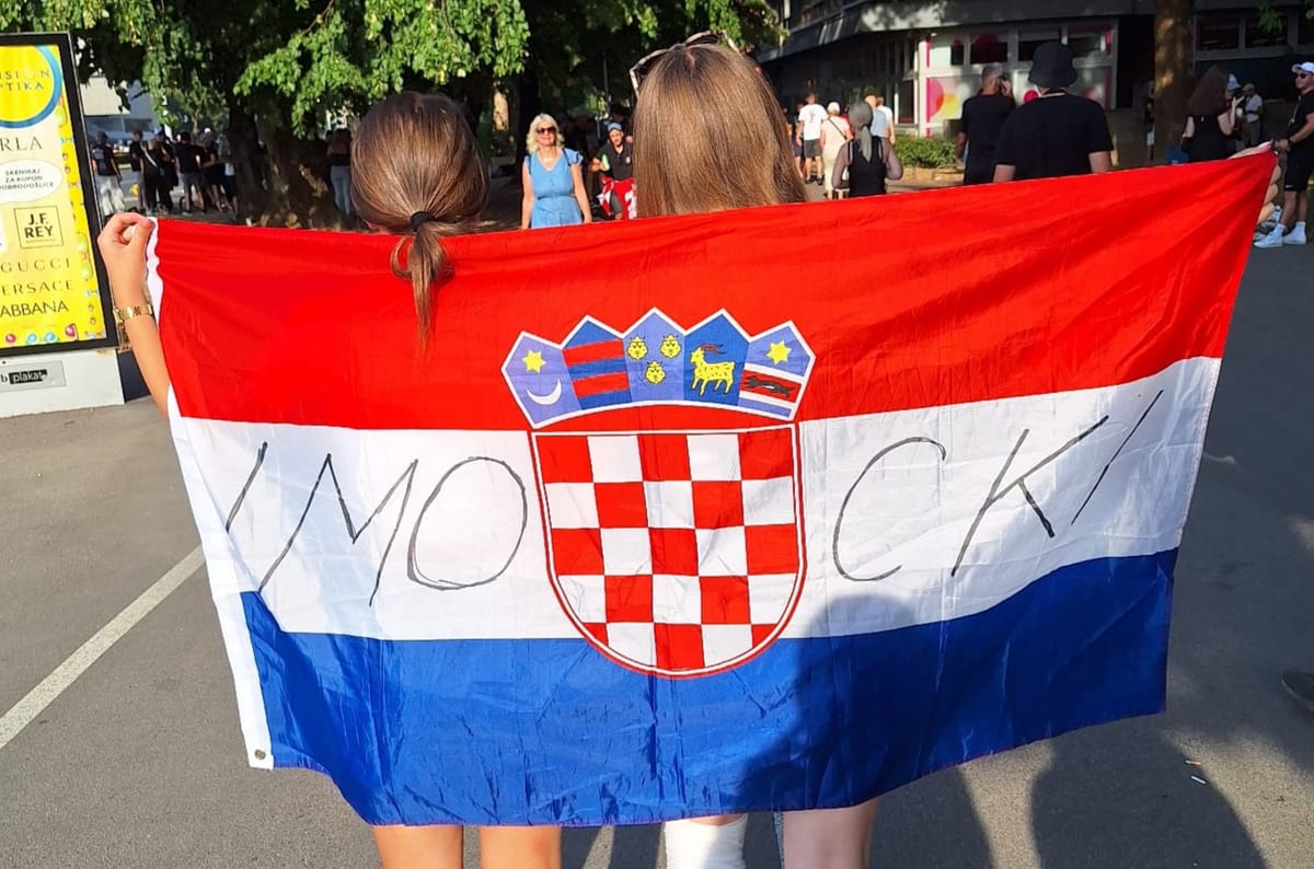 Tisuće Imoćana stiglo u Zagreb, rijeke ljudi slijevaju se na Hipodrom