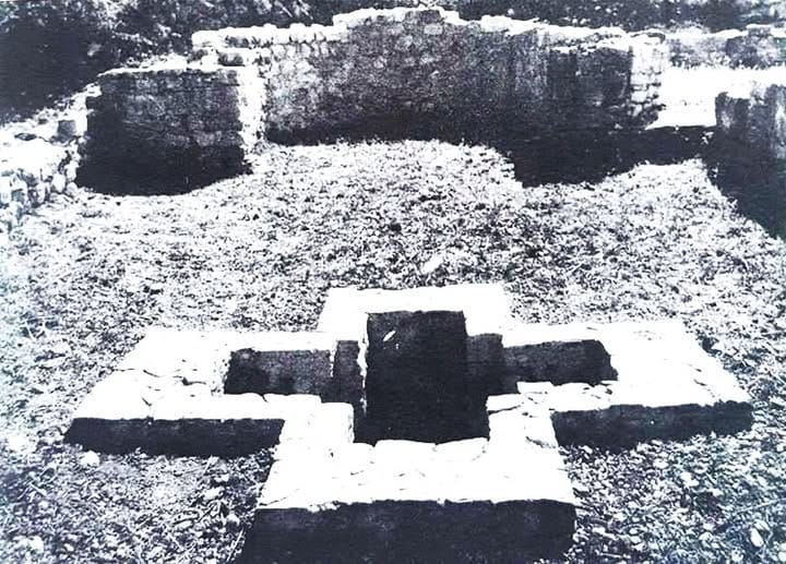 KULTURA BEZ GRANICA O starokršćanskoj bazilici u Zmijavcima i o grupi Imoćana u Modrom jezeru ljeta 1960. godine