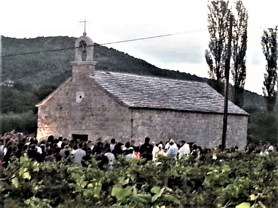 KULTURA BEZ GRANICA O životu imotskog seljaka početkom 20. stoljeća, služenju svete mise na Opačcu i župnom glasilu "Proložac"