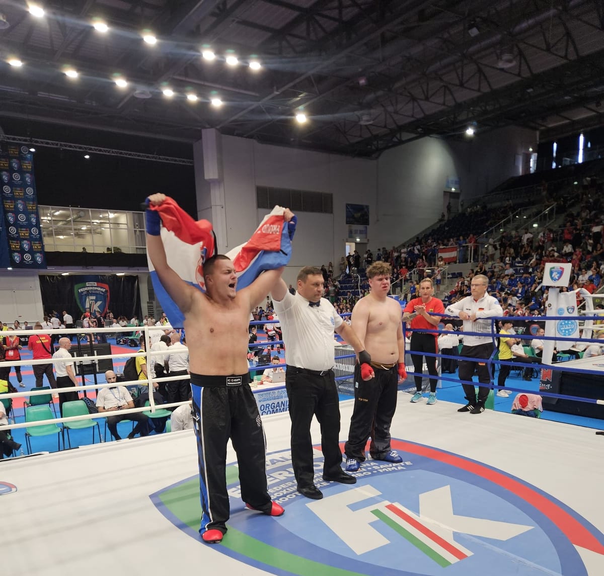 FOTO/VIDEO Ante Lasić europski juniorski prvak u full contactu!