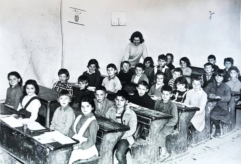 KULTURA BEZ GRANICA Donosimo priču o učiteljici Frančeski Dunda i Pučkoj i Građanskoj školi u Imotskom