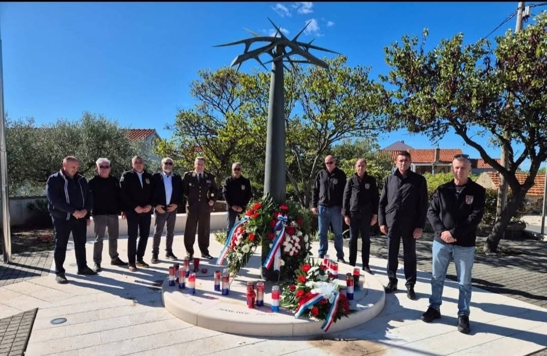 Imotski sokolovi sa suborcima obilježili Dan obrane grada Zadra