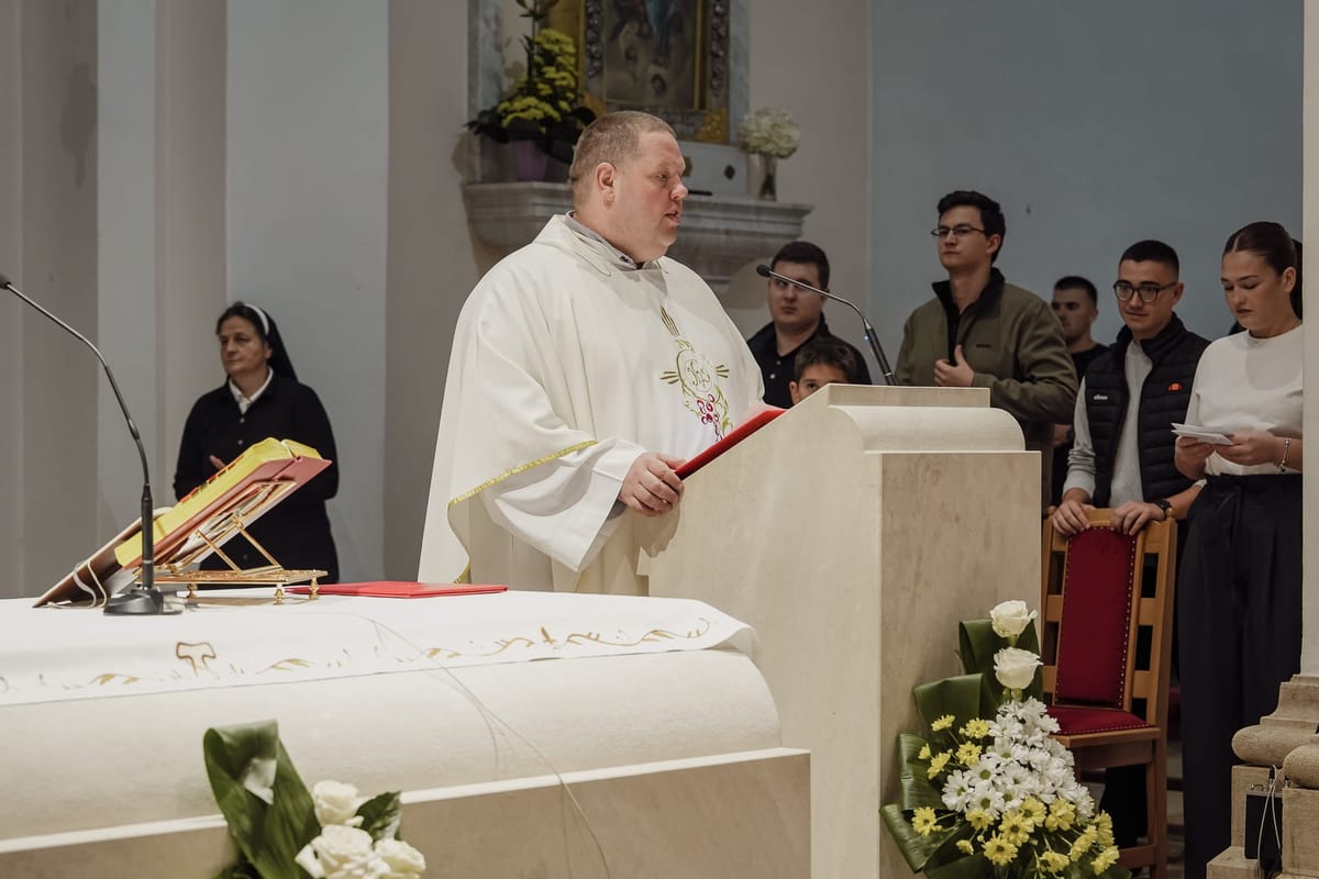 Uoči tematskog susreta framaša: Fra Ivo Rastočić o važnosti sakramenta ženidbe