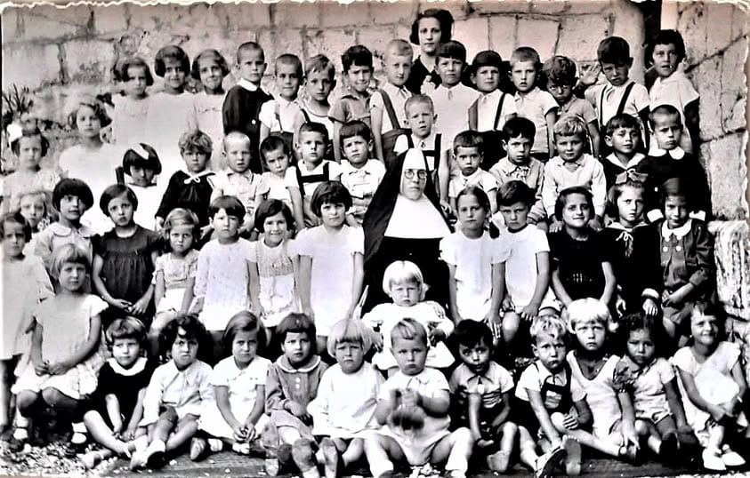 KULTURA BEZ GRANICA O crkvenom vrtiću u Imotskom 1935., oltaru Gospe od Zdravlja u crkvi sv. Frane i kapelniku imotske glazbe Josipu Dauchi 1907.