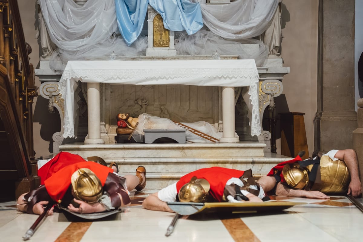 FOTO Imotski u znaku svjetla i nade: Vazmeno bdijenje u crkvi sv. Franje