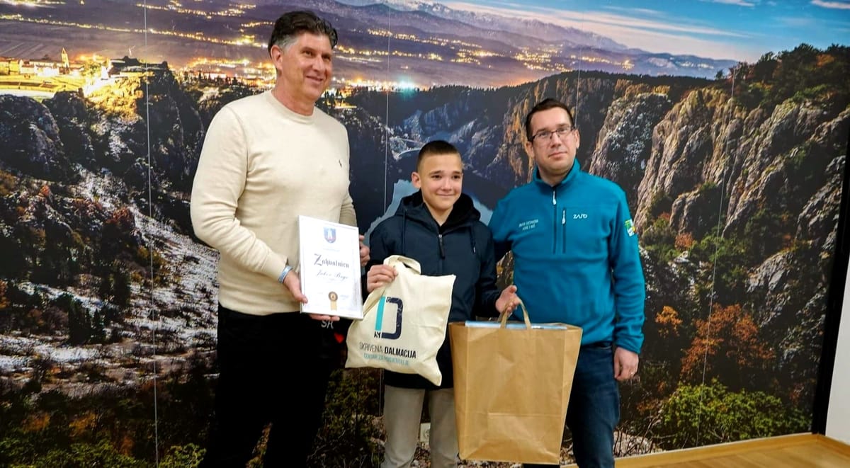 Mali Jakov Bago – veliki ekolog: nagrađen za čišćenje Modrog jezera