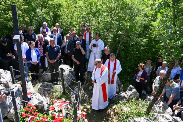 FOTO Obilježena 81. obljetnica Markovića jame na Podima