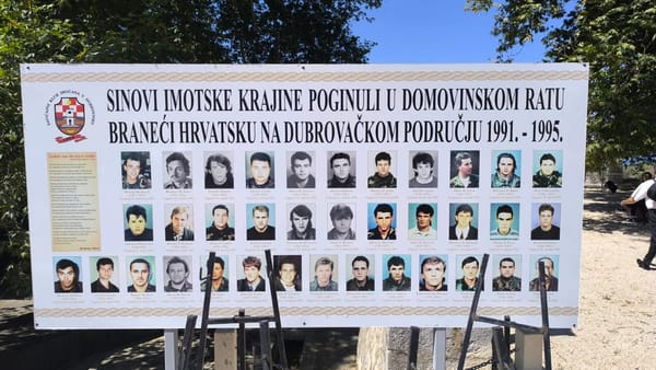 TRSTENO Obilježena 28. godišnjica podizanja spomenika imotskim braniteljima i 33. obljetnica oslobađanja "Golubova kamena"