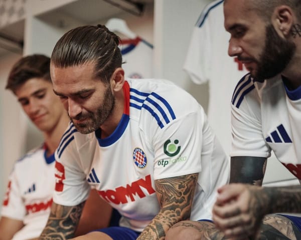 FOTO Hajduk predstavio novi domaći dres za predstojeću sezonu
