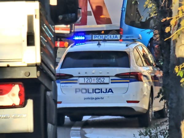 Detalji kaosa kod Zagvozda: Pretjecao pa se sudario s Golfom, na krhotine naletio Norvežanin