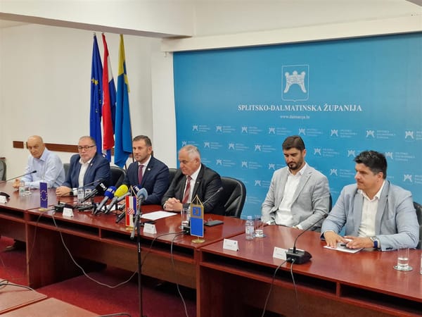Srednjoškolcima po 200 eura za nabavku udžbenika: "Županija izdvaja značajna sredstva za učenike"