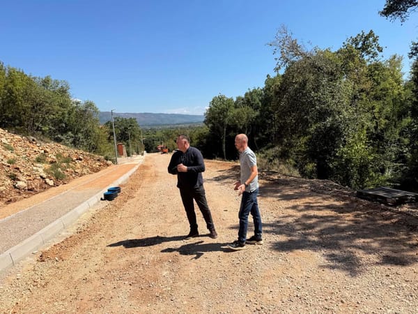 FOTO Načelnik Mijo Šuto i dožupan Šošić obišli radove na cesti prema Hršćevanima
