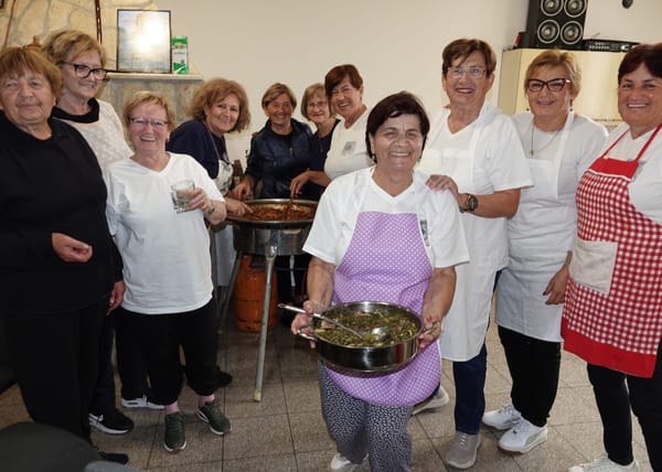 FOTO Imotski umirovljenici upriličili gastro druženje - gostuju Matice iz Sinja, Makarske, Vrgorca i Trilja