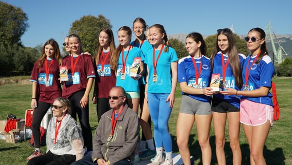 Učenice osnovnih škola Zmijavci i Krivodol prve i druge, učenici imotske Tehničke škole treći na županijskom prvenstvu u krosu