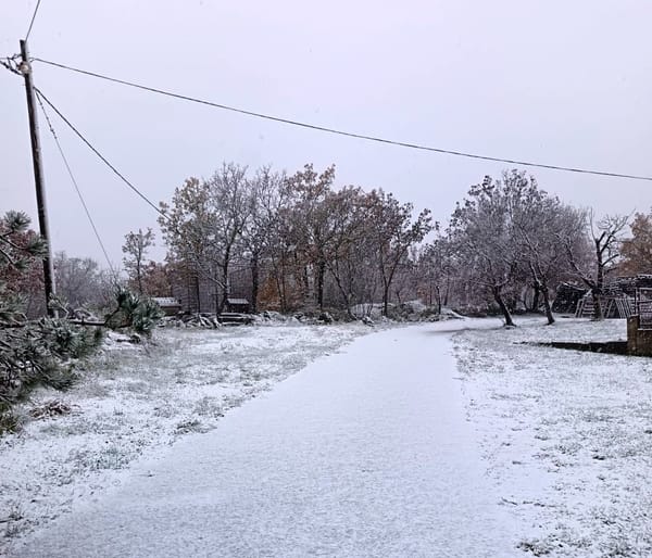 FOTO/VIDEO Zabijelili se viši predjeli Imotske krajine - bez zimske opreme ne krećite na put