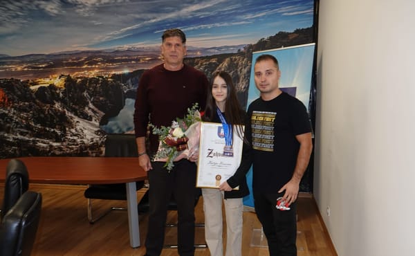 Brončana Katija Kvasina i trener Frano Kutleša na primanju kod gradonačelnika