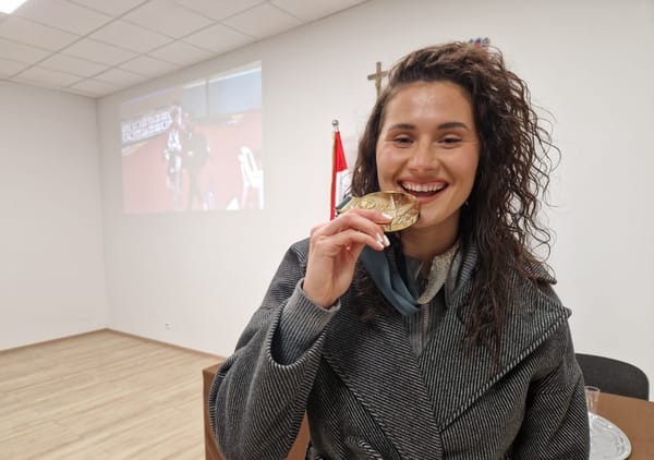 FOTO Olimpijska pobjednica Matea Kolovrat svečano dočekana u rodnom Imotskom