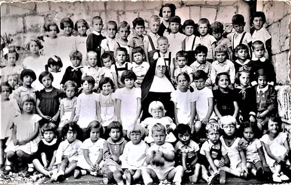 KULTURA BEZ GRANICA O crkvenom vrtiću u Imotskom 1935., oltaru Gospe od Zdravlja u crkvi sv. Frane i kapelniku imotske glazbe Josipu Dauchi 1907.