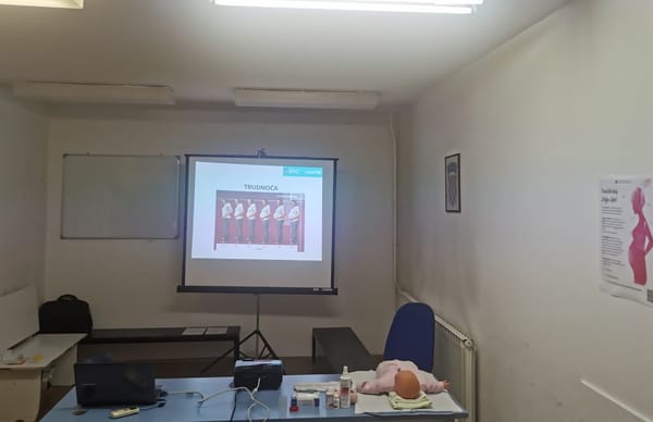 Podrška budućim majkama: Besplatan tečaj „Majka i dijete“ u Domu zdravlja Imotski