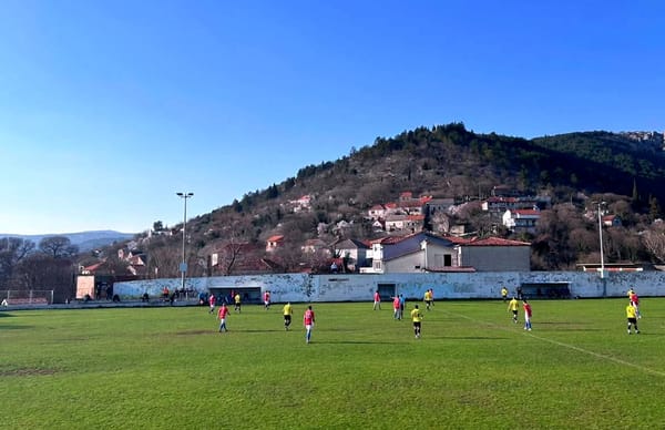 Petarda Kamena na startu drugog dijela sezone, Mladost poražena kod kuće